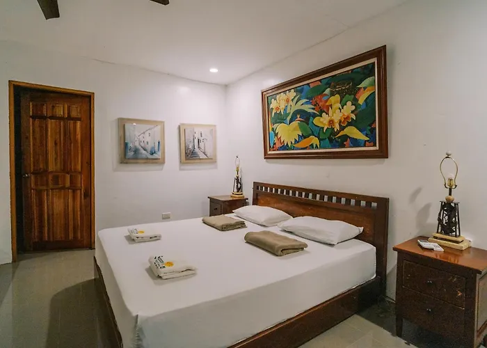 Tomato House 4 * Cebu